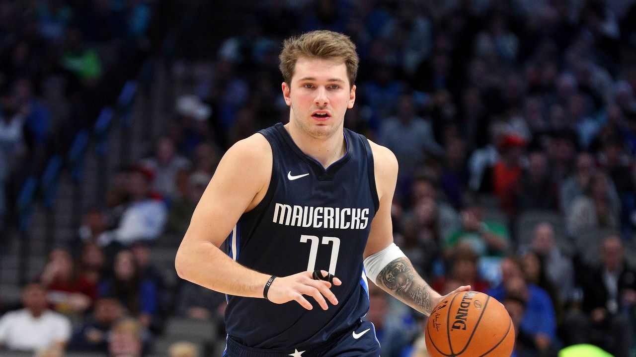 仅对两名球 仅对两名球