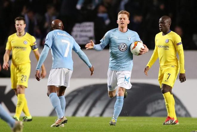 他的表现不 他的表现不