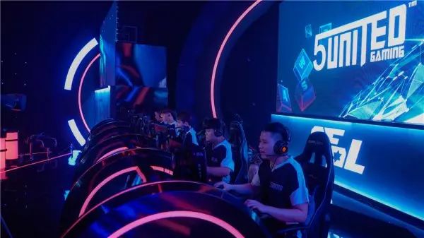 队阵容的完 队阵容的完